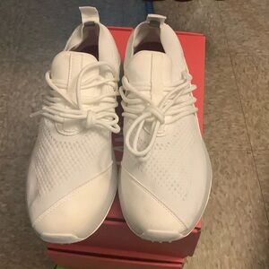 Size 8.5 Lane-Eight athletic shoes